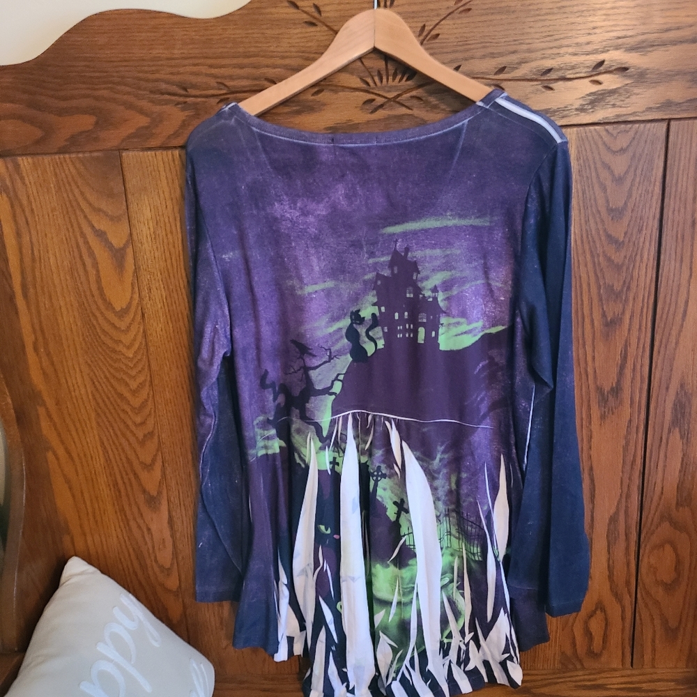 Halloween long sleeve shirt. EUC